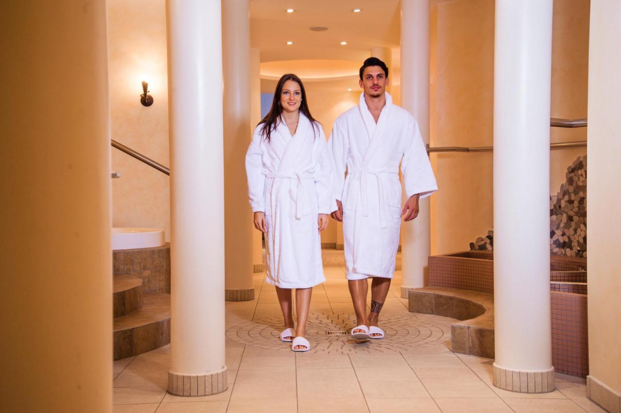 Hotel Alex Leukerbad Kültér fotó