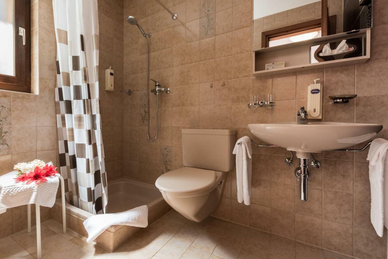 Hotel Alex Leukerbad Kültér fotó